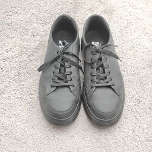 Dr. Martens Mens Black Leather Lace-Up Casual Shoes
